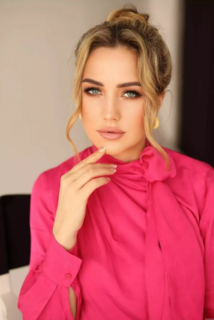 Valeriia Profile image 4