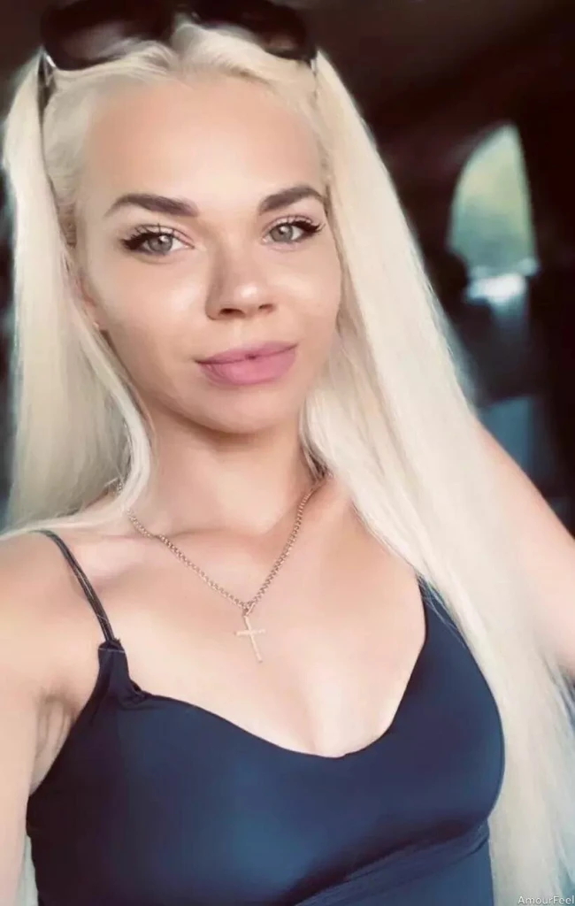 Anna Profile image 2