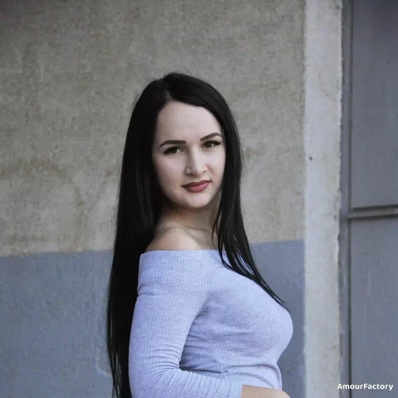 Inna Profile image 4