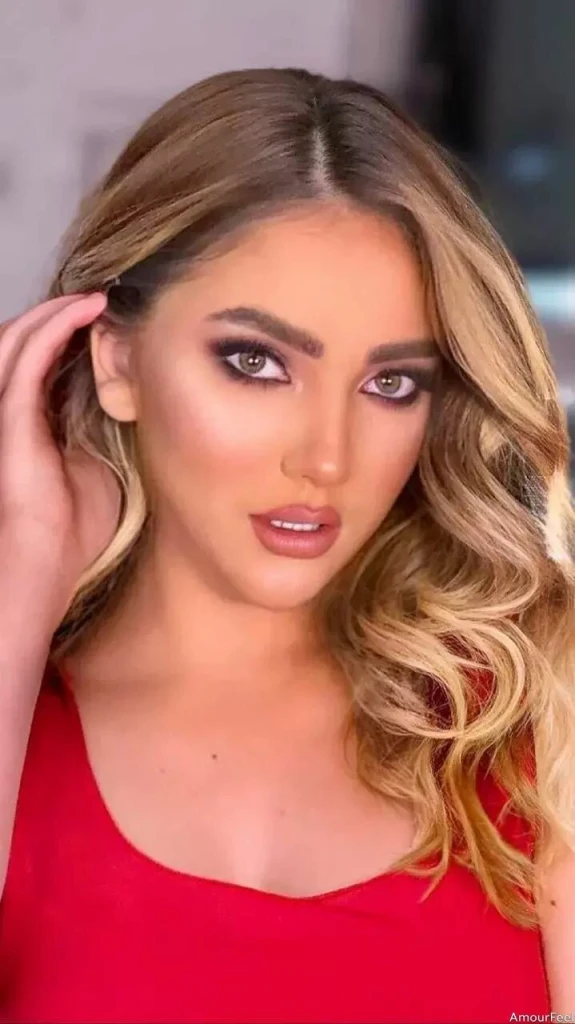 Yelyzaveta Profile image 2