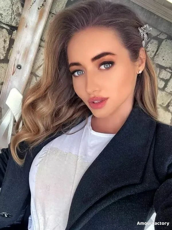 Kateryna Profile image 4