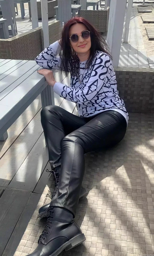 Ilona Profile image 2