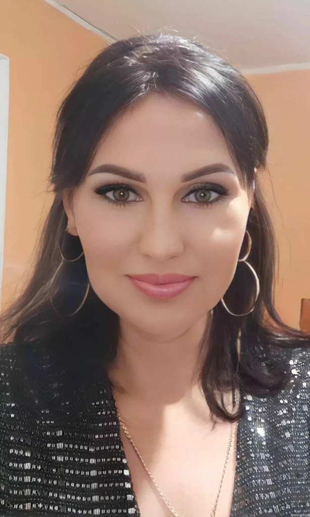 Ilona Profile image 1