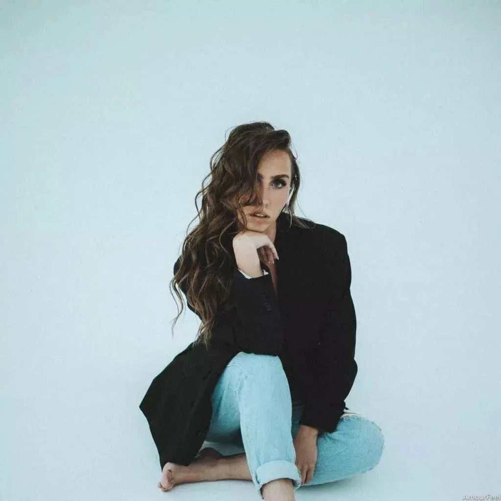 Ilona Profile image 1