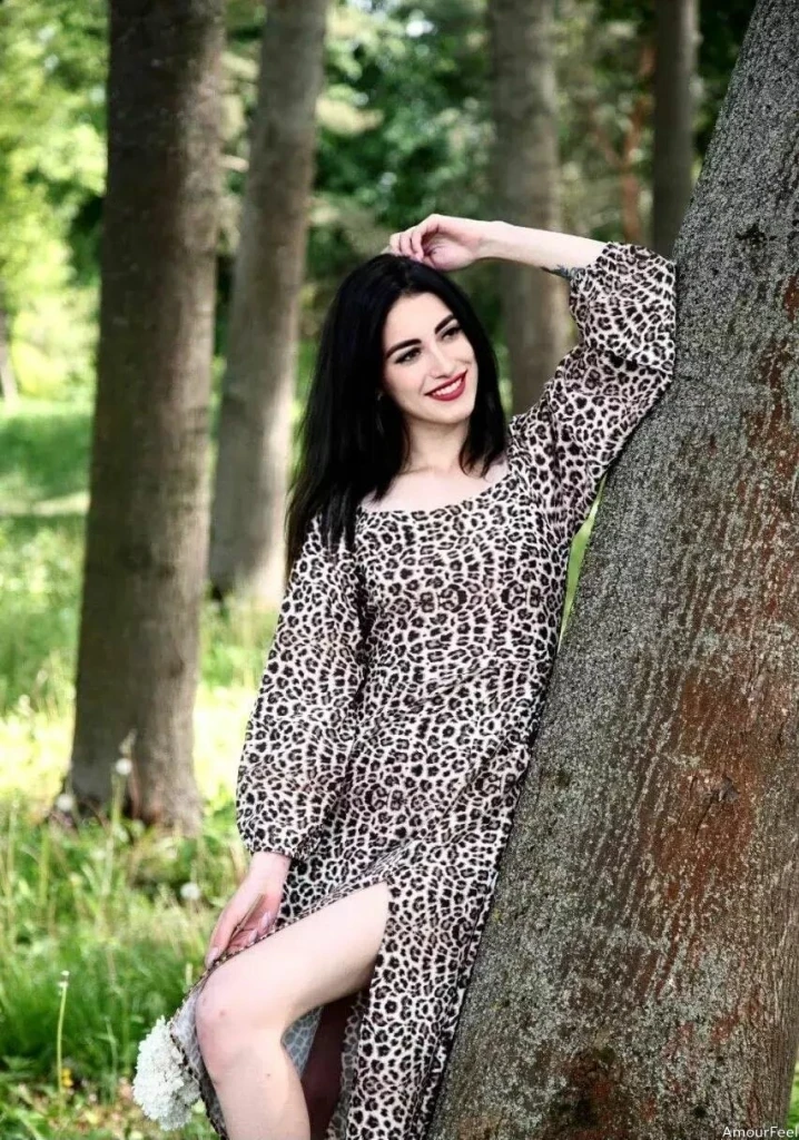 Larissa Profile image 2