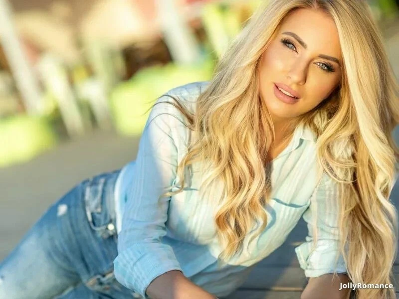 Viktoriya Profile image 2
