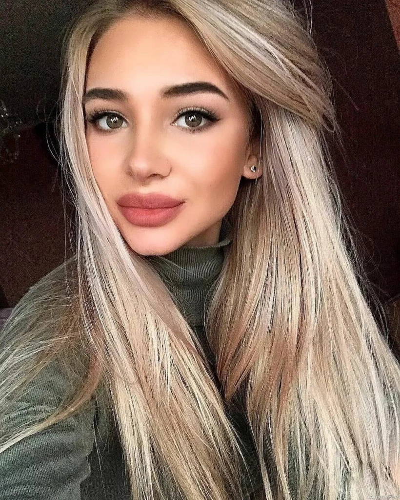 Angelina Profile image 3