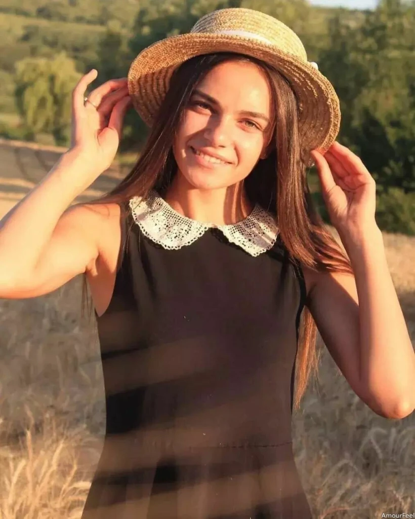Olena Profile image 4