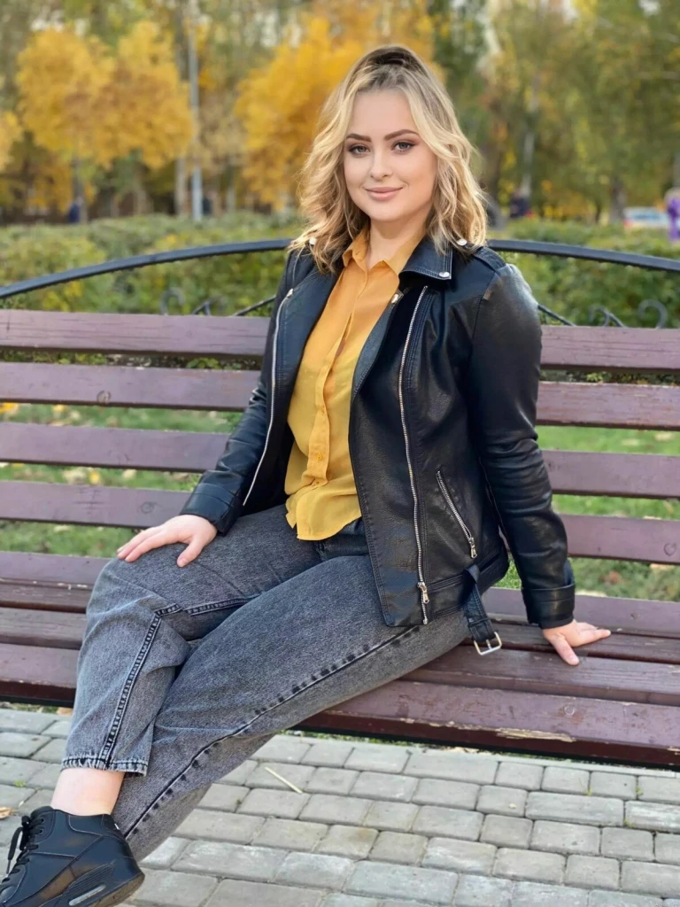 Alla Profile image 3