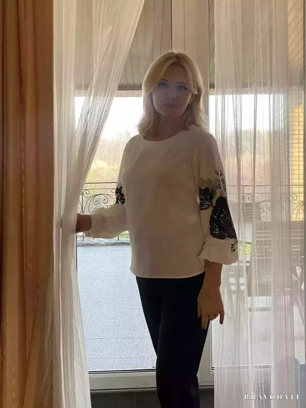 Lyubov Profile image 1