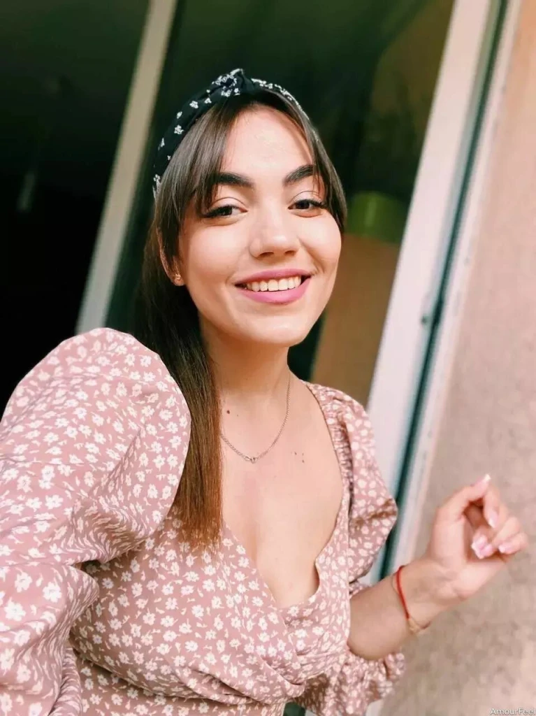 Eugenia Profile image 3