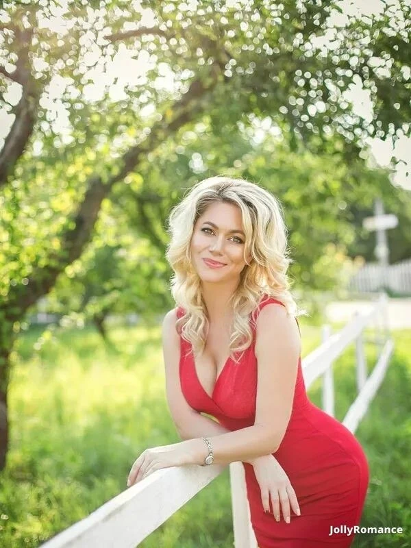 Olga Profile image 1