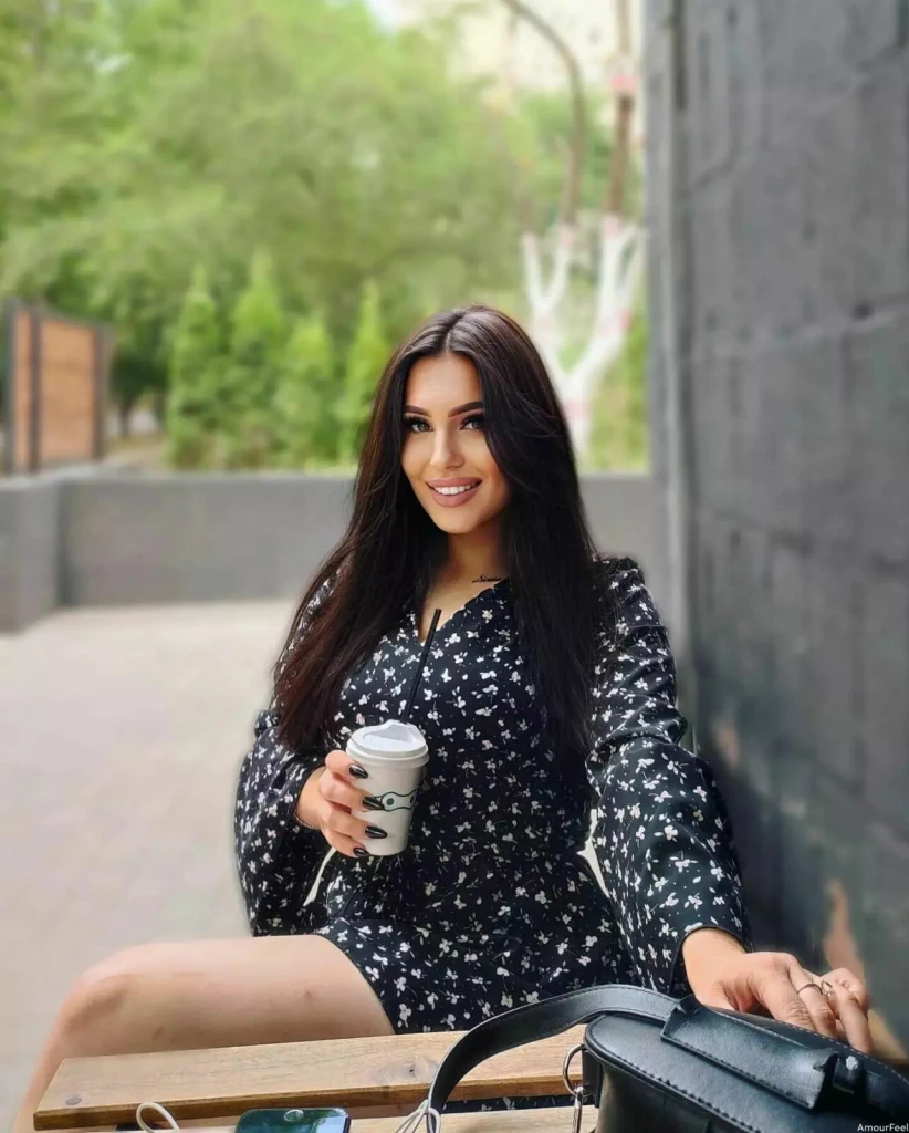 Ilona Profile image 4