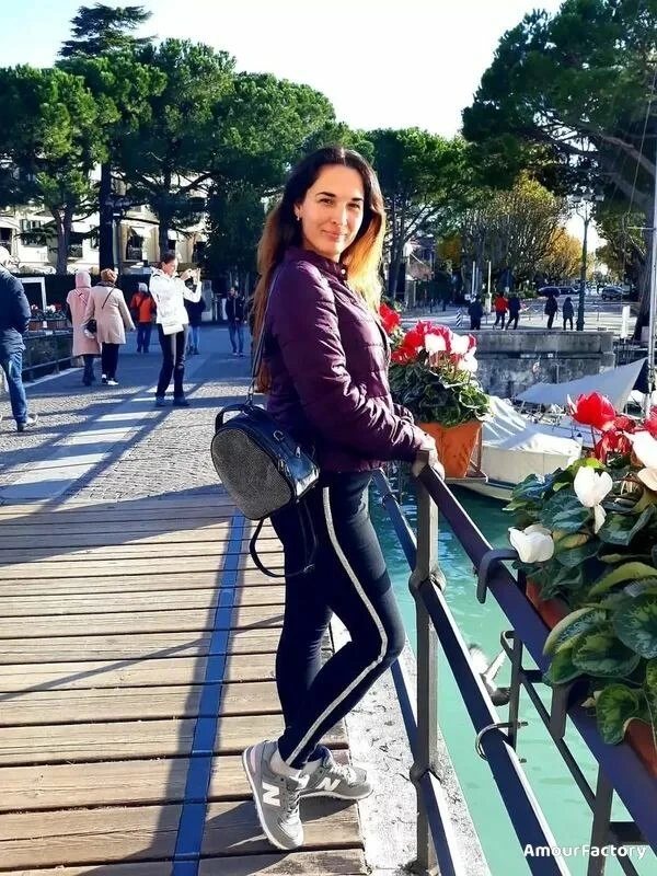 Christina Profile image 2