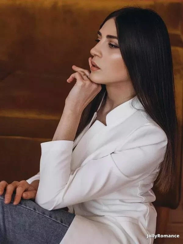 Svitlana Profile image 1