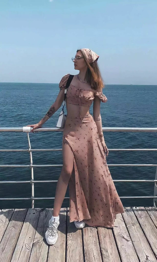 Yana Profile image 2