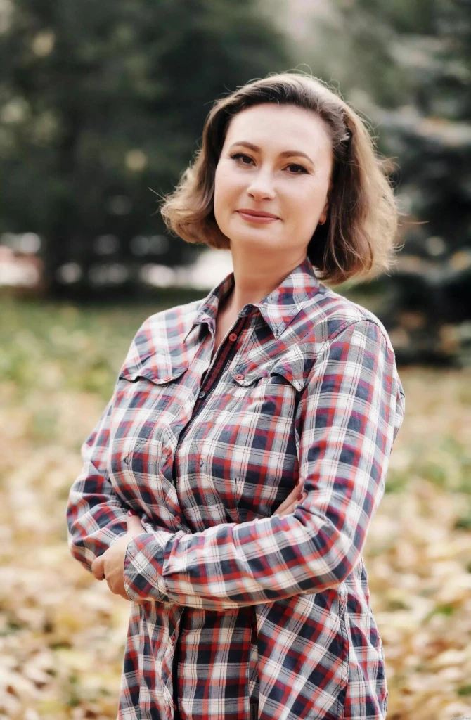 Yelyzaveta Profile image 3