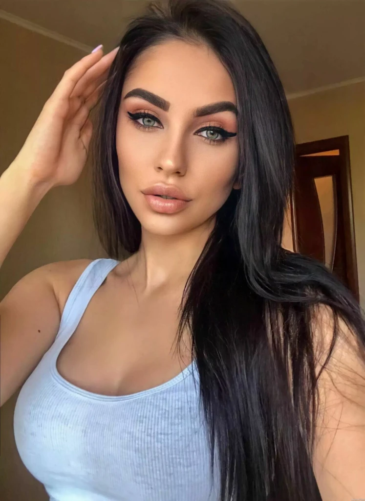 Eleonora Profile image 4