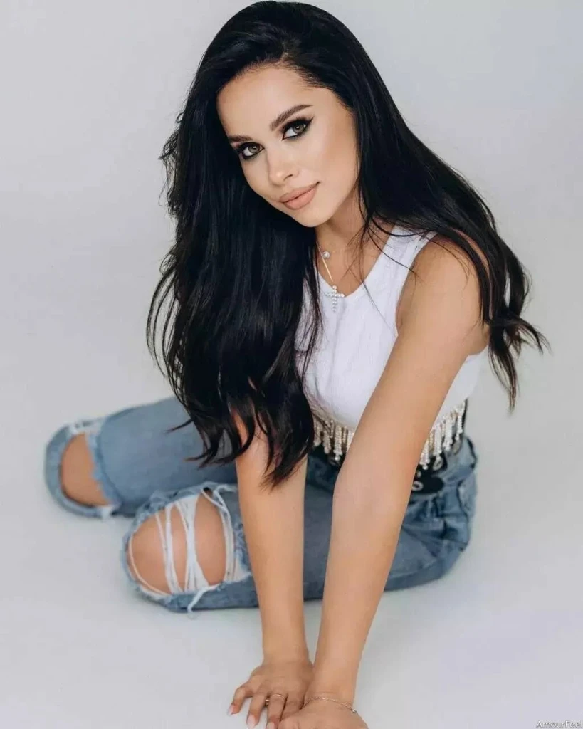 Inna Profile image 3