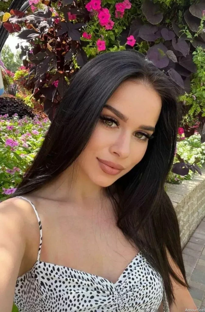 Inna Profile image 4