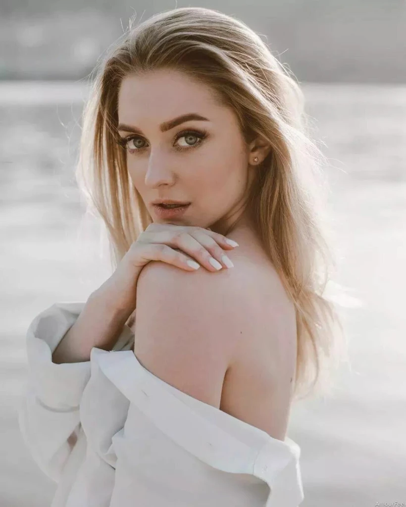 Vasylyna Profile image 2
