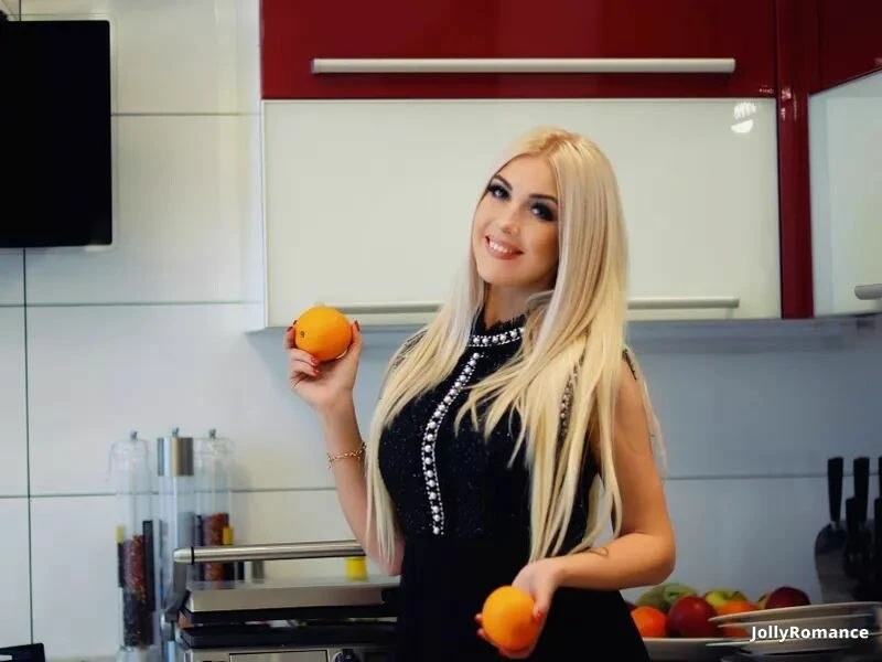 Maria Profile image 3