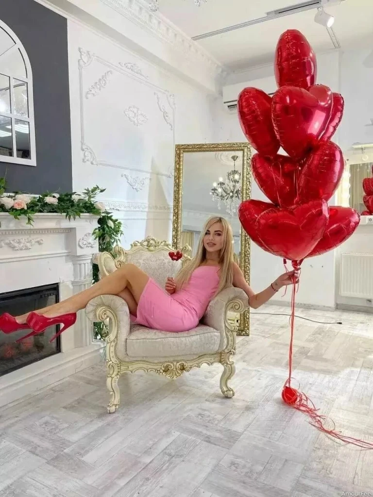 Karina Profile image 2