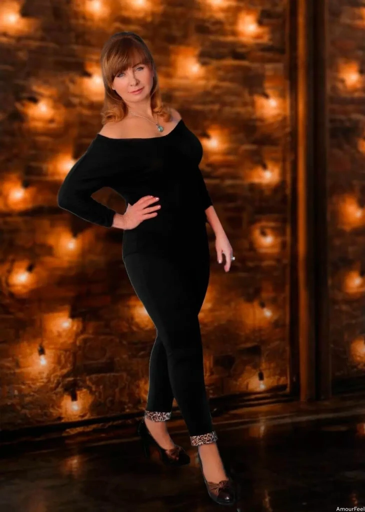 Alena Profile image 1