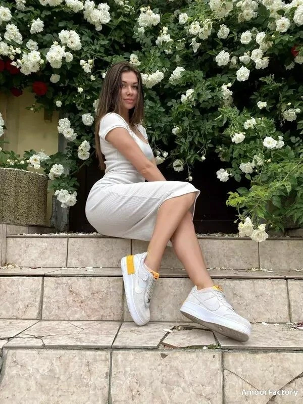 Irina Profile image 4