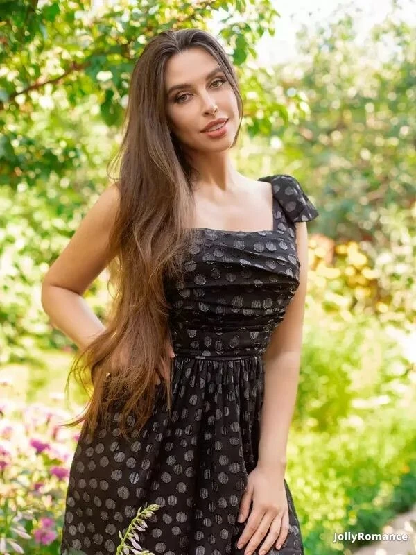 Anna Profile image 3