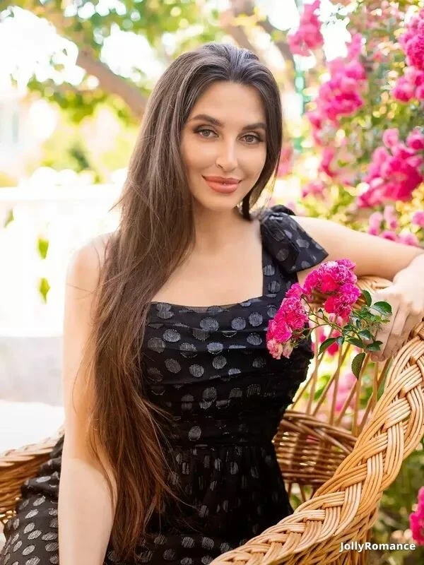 Anna Profile image 1