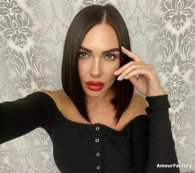 Alina Profile image 1