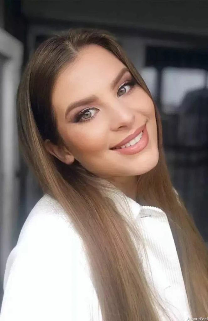 Viktoriia Profile image 1