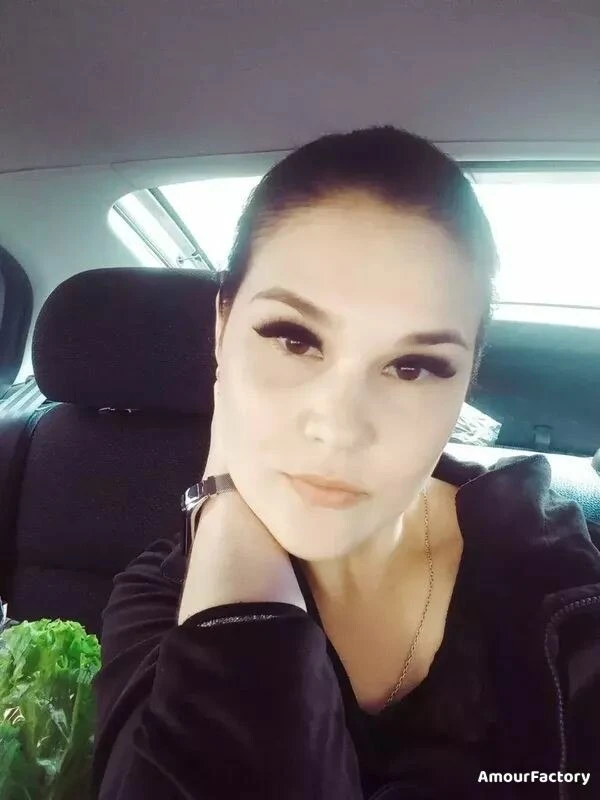 Ekaterina Profile image 1