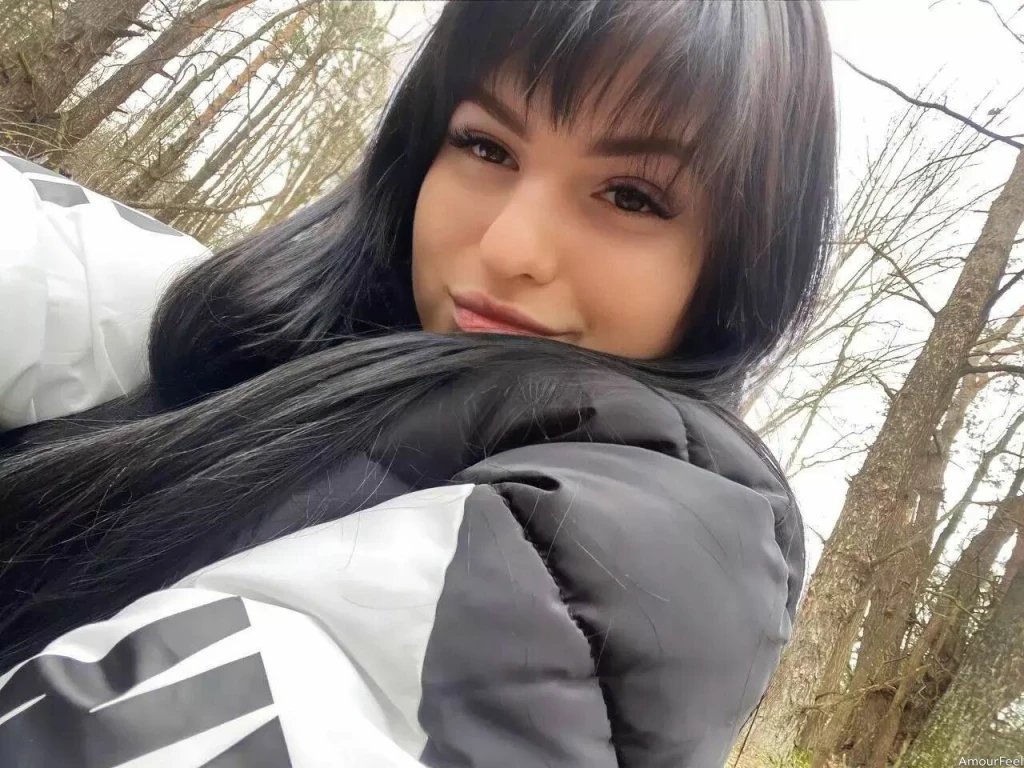 Viktoriia Profile image 4