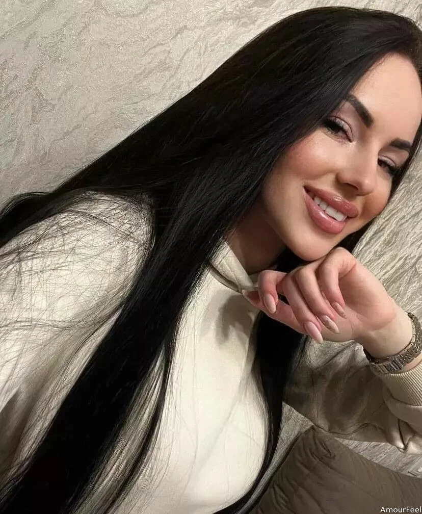 Inesa Profile image 1